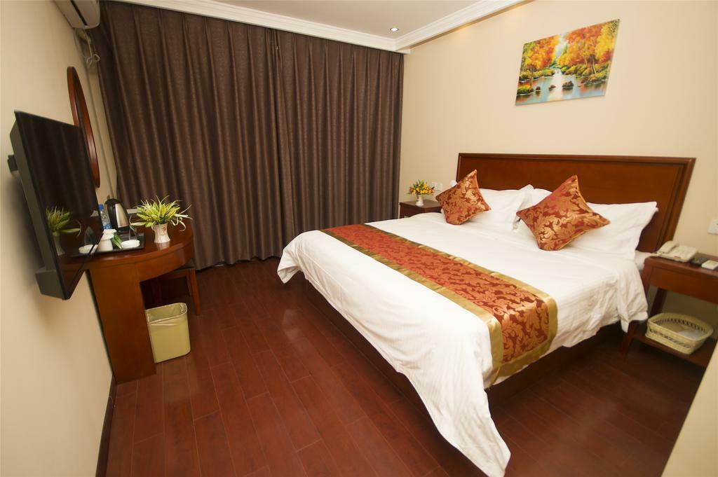 Greentree Inn Dongguan Houjie Business Hotel Экстерьер фото